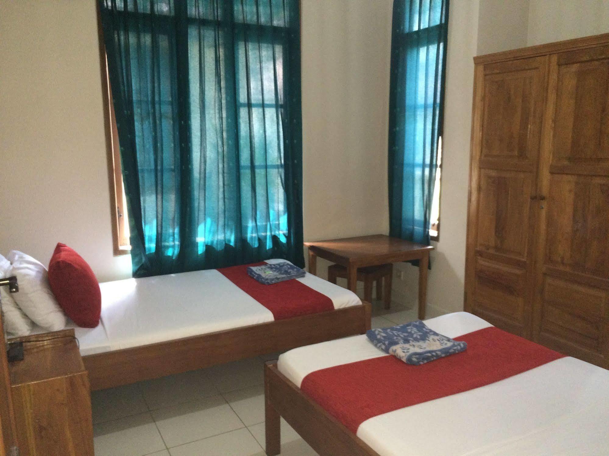 Secret Garden Inn Kuta Lombok Exteriör bild