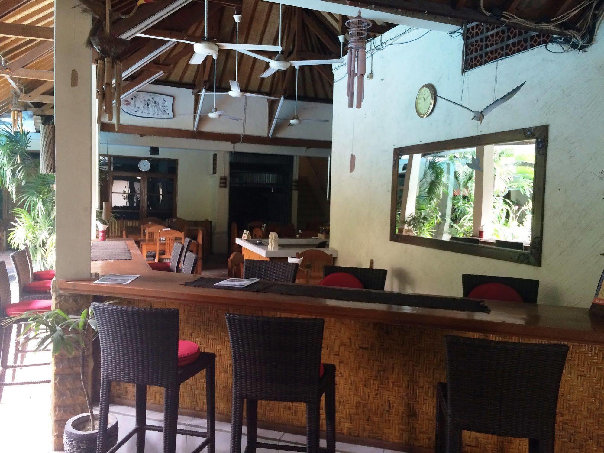 Secret Garden Inn Kuta Lombok Exteriör bild